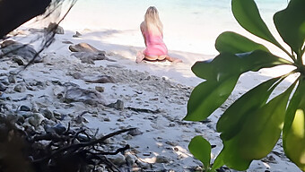 Amateur Nudist Couple Enjoys Sex On The Beach (18+)