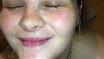 ¡esta Joven De 18 Años Experimenta Un Intenso Orgasmo Con Una Mamada Y Una Corrida Facial!