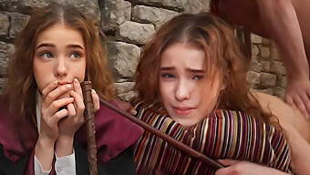 Hermione Grangers Intensiva Närbild Cumshot I En Slavsession Utan Glidmedel