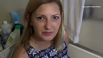 Zrelá Žena Dáva Orálny Sex A Dostáva Creampie