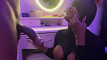 Die Blowjob-Fähigkeiten Des Ebony Girls Sind Spitz