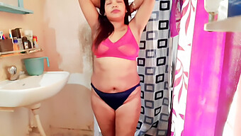 Mature Indian Lady Shows Off Her Sexy Curves In Bra And Panties