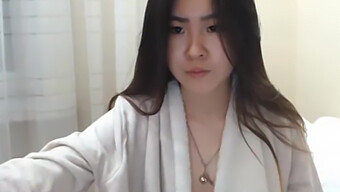 Asian Girl Squirts On Cam