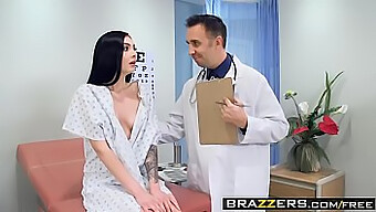 Marley Brinx Og Keiran Leed I En Vild Trekant Med Hård Sex Og Røvleg