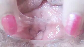 Close-Up Fingering Of A Teen'S Pussy