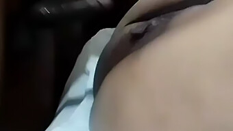 Teen (18+) Latina Si Užívá Velký Penis S Velkým Penisem