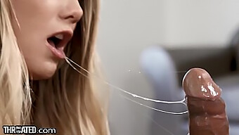 Keterampilan Oral Aj Applegate Yang Licin Dalam Video Deepthroat Fucking