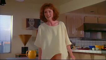 60 Fps Bottomless Beauty: Julianne Moore'S Alternative Topless