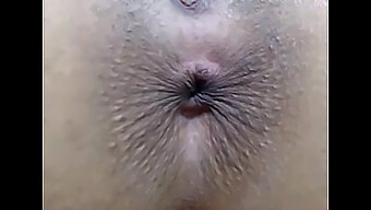 Camgirl'S Asshole In Super Close-Up Action On Webcam