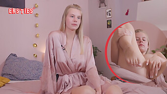 Jolien, Eine Blondine Mit Natürlichen Großen Titten Spielt Gerne Fußball Und Verführt In Dessous